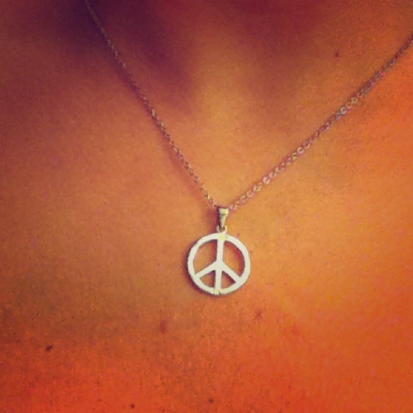 silver peace sign necklace!