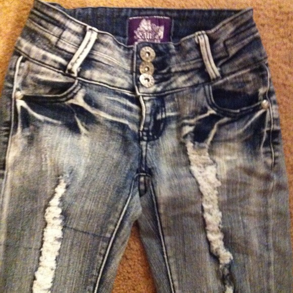 Capris - Picture 2 of 2