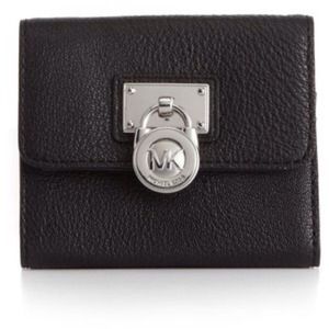 👏👏SOLD👏👏 Authentic Michael Kors Wallet