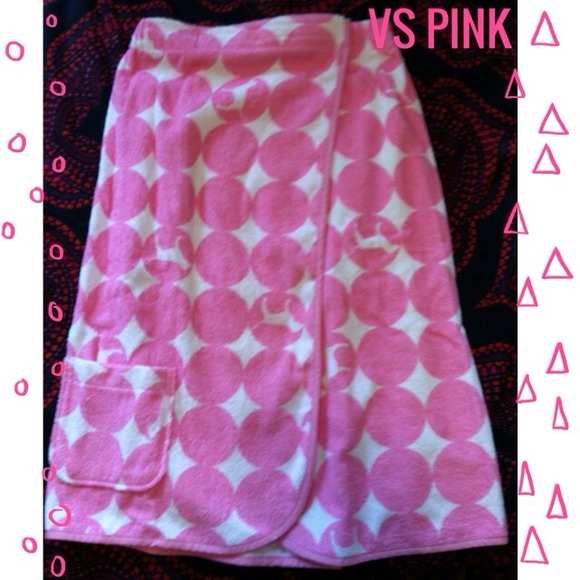 Velcro Victorias Secret Pink Towel with Pocket