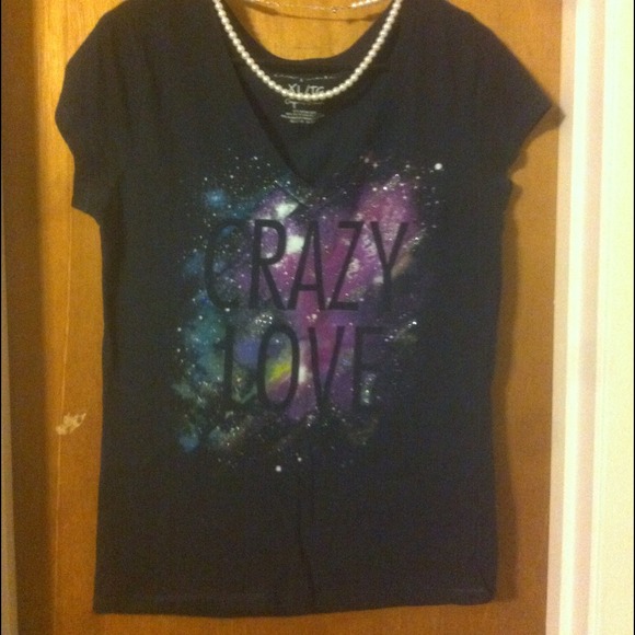 🚫Traded🚫"Crazy Love" Glitter tee