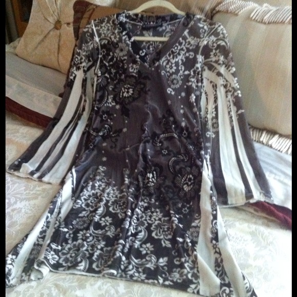 💵SOLD💵 Stunning black white and gray dress