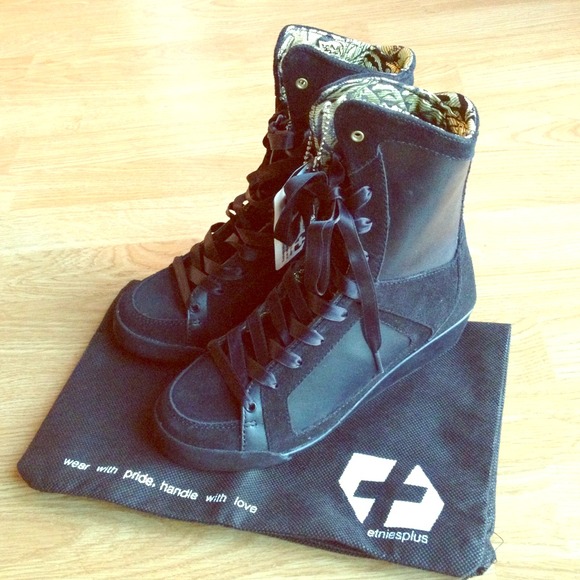 🔸 ETNIES "Zanzibar" Boots