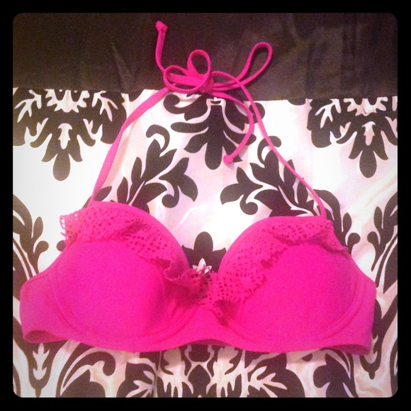 Hollister push up hot pink swimsuit top ☀️SOLD☀️ - Picture 1 of 3