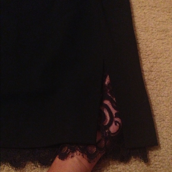 Black lace skirt! - Picture 2 of 4