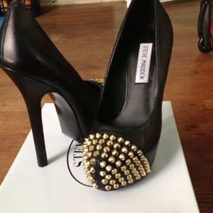 Steve Madden Boldd size 5.5