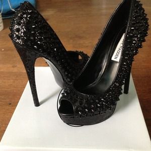 Steve Madden awwsome size 6.0