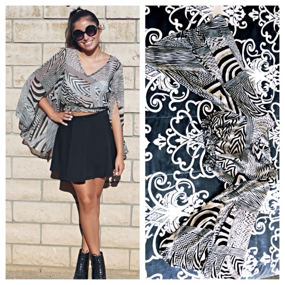 Flowy crop top SOLD - Picture 3 of 3