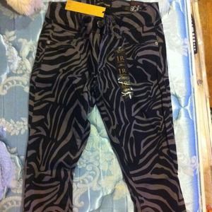 Animal printed jeggings