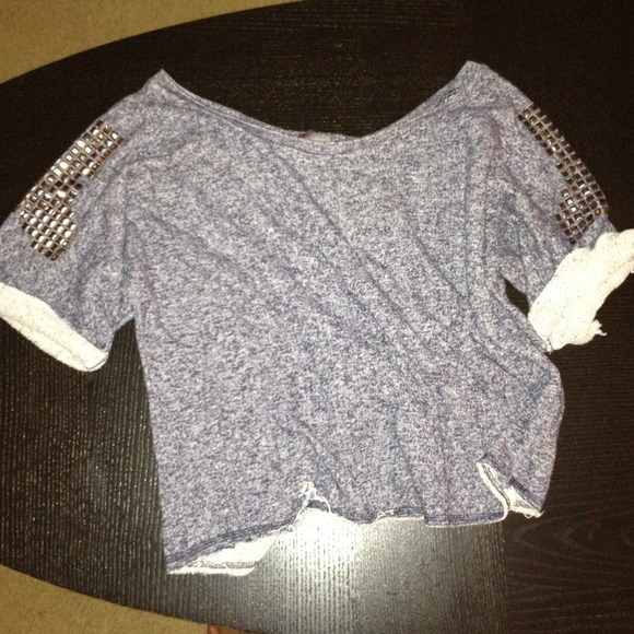 •BUNDLE• Edgy Cutoff Studded Sleeve Sweatshirt