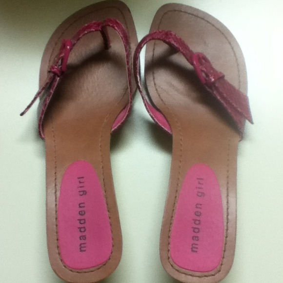Steve Madden madden girl wedges size 8