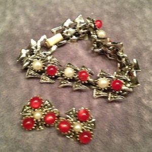 Vintage bracelet and earrings