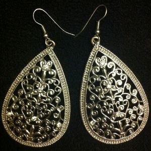 Cute Silver Forever 21 Earrings!