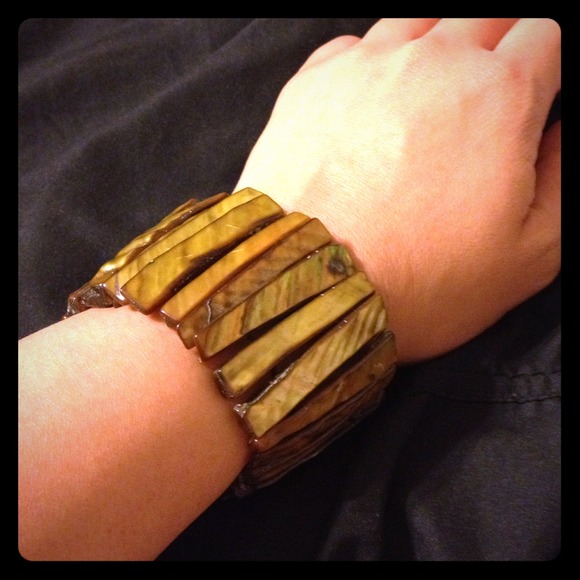 Bracelet