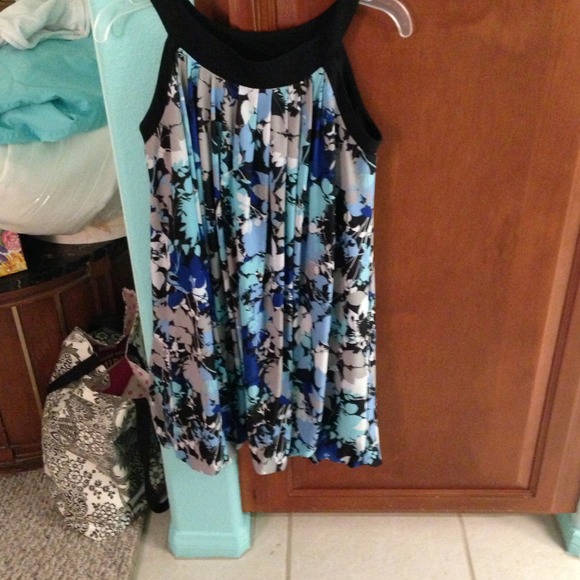 👗Un Deux Trois dress👗 - Picture 2 of 3