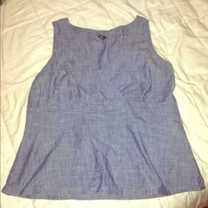 ✂REDUCED✂ GAP denim top with side zipper