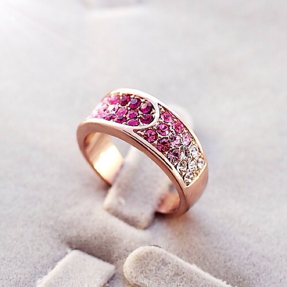 ❗️SOLD OUT Crystal color gradient ring - Picture 2 of 3