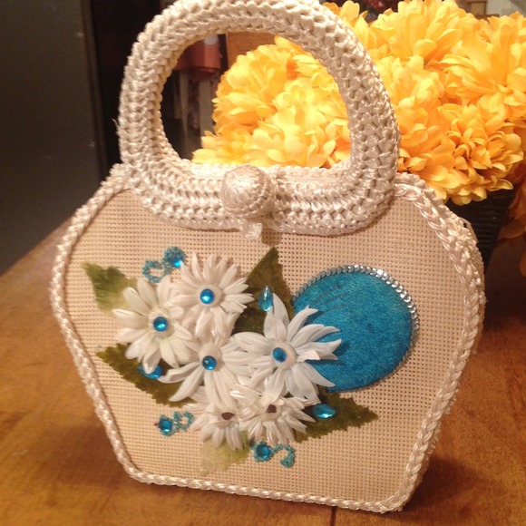 VINTAGE STRAW PURSE⛪