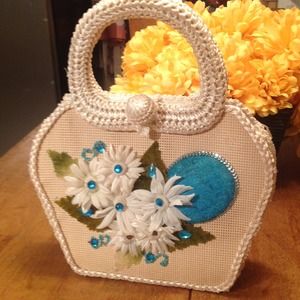 VINTAGE STRAW PURSE⛪