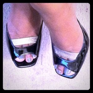 🚫SOLD🚫Vintage Tahari shoes