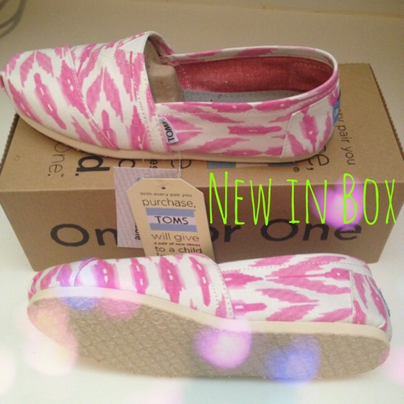 Toms pink ikat flats