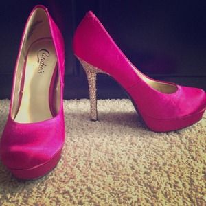 AMAZING HEELS!!! Size 7 REDUCED!