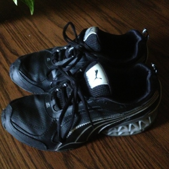 Black Puma Shoes❤️reduced 💛