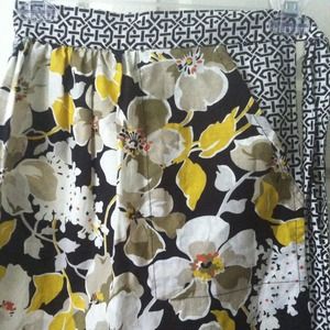Vera Bradley apron  brand new with tags dogwood