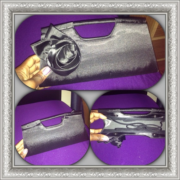 Purses. - Picture 3 of 3