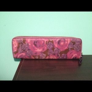 ⚠️Reduced⚠️Kate Spade Clutch