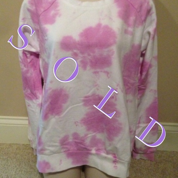 🔴:: SOLD ::🔴 Tie Dye pullover NWT