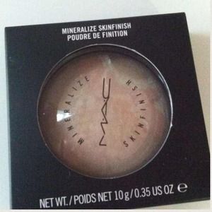 MAC MINERALIZED SKIN FINISH