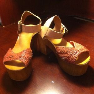 MIA Platform Sandals
