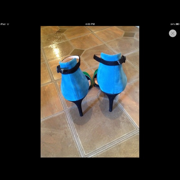 ☝SOLD👌🙌 Color block  heels!! - Picture 2 of 2