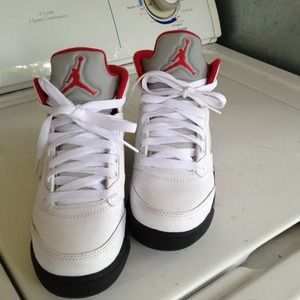 Jordan size 4.5 boys.