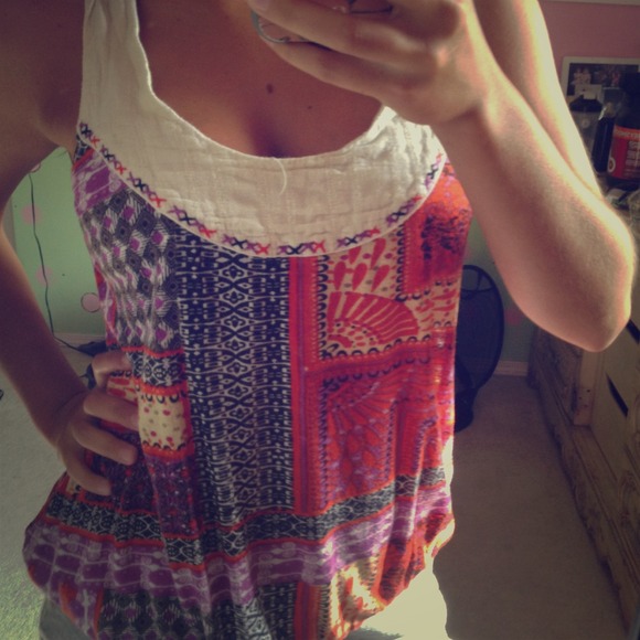 🚫🚫SOLD @oliviamichelle🚫🚫 Printed tank