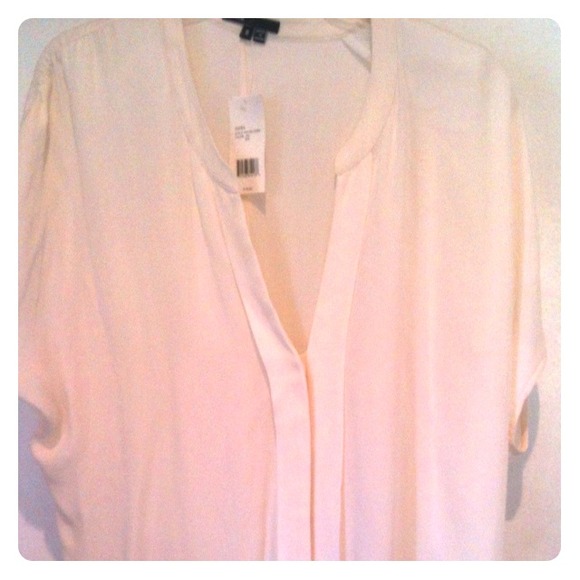 🎉Sold🎉Vince  silk mandarin collar blouse, small