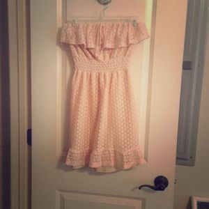 Womens small cream lace dress