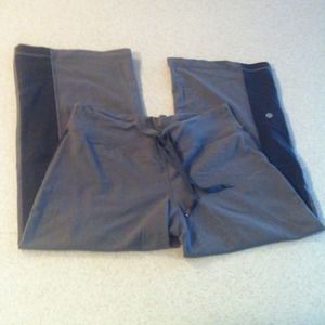 Lululemon Black and Gray Crops 4 6