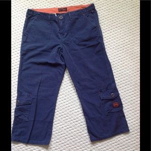 lei capris...juniors sizing