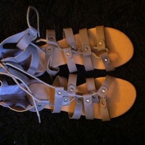 Nude sandals with a little wedge from forev