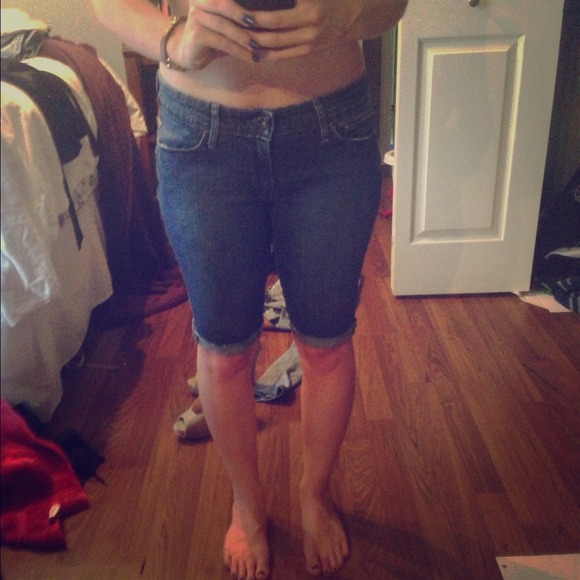 Levi's cuffed Bermuda shorts