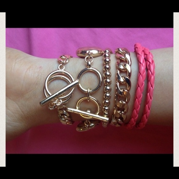 Amazing bracelets! - Picture 3 of 4