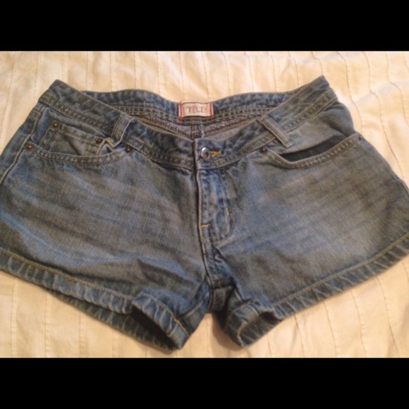 Old school Tilt denim shorts