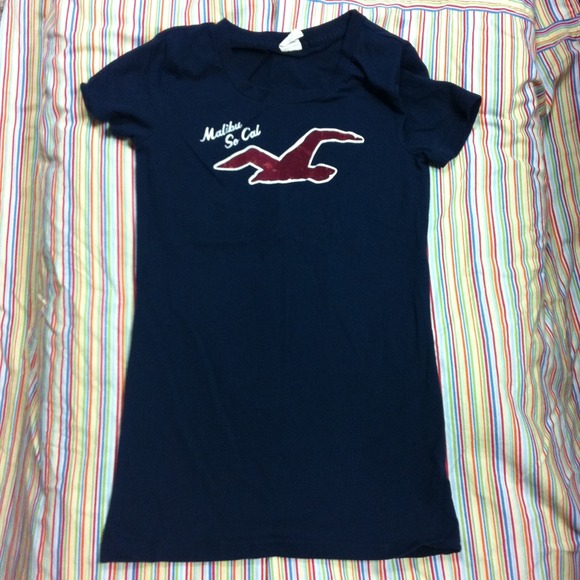 ❌SOLD❌Hollister T-shirt -- Small
