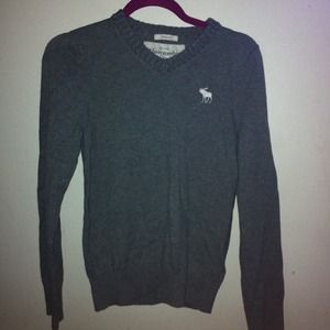 Men's Abercrombie & Fitch Sweater.