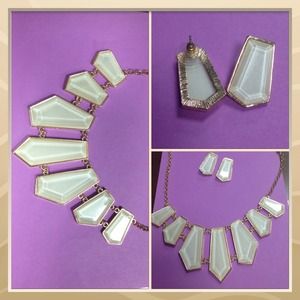Matching retro necklace and earrings set