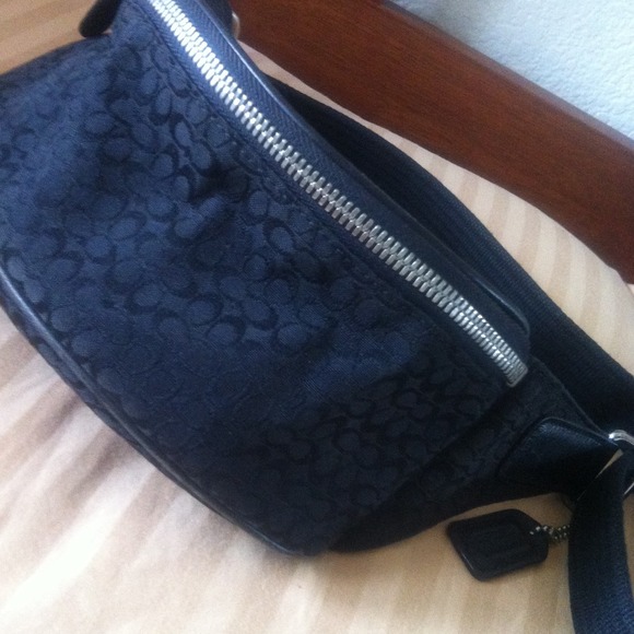 👍AUTHENTIC COACH SIGNATURE FANNY WAIST PACK BAG!