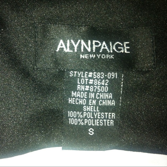 B&W color block dress! - Picture 3 of 4