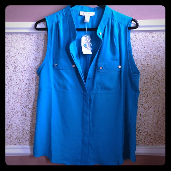 SOLD IN BUNDLE!! Turquoise sleeveless top